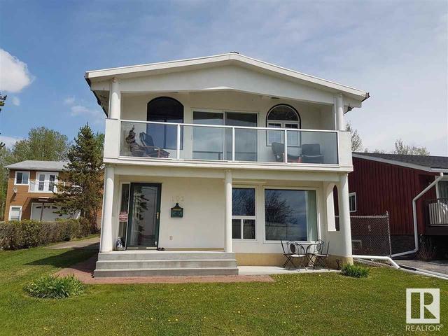 106 Lakeshore Dr, House detached with 3 bedrooms, 1 bathrooms and null parking in Sundance Beach AB | Image 1