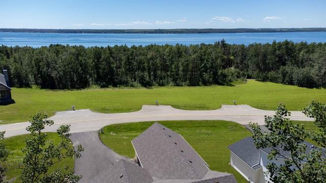 190 Slopeside Drive, House detached with 4 bedrooms, 2 bathrooms and 5 parking in Lacombe County AB | Image 2