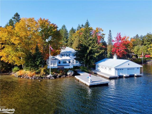 1107 Elgin House Road, House detached with 4 bedrooms, 3 bathrooms and 6 parking in Muskoka Lakes ON | Image 4