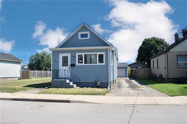 863 Wright Street, House detached with 3 bedrooms, 1 bathrooms and 6 parking in Welland ON | Image 1