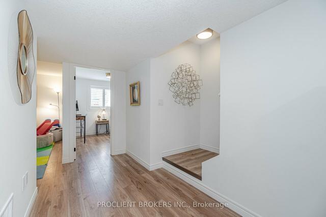 15 - 22 Marshall Dr, Townhouse with 3 bedrooms, 4 bathrooms and 2 parking in Guelph ON | Image 25