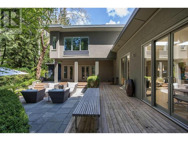 982 Belvedere Drive, House detached with 4 bedrooms, 3 bathrooms and 2 parking in North Vancouver BC | Image 19