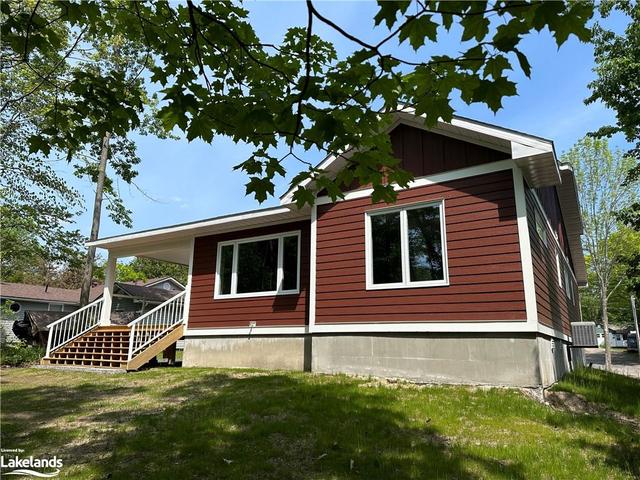 12 Margaret Street, House detached with 3 bedrooms, 2 bathrooms and null parking in Parry Sound ON | Image 28