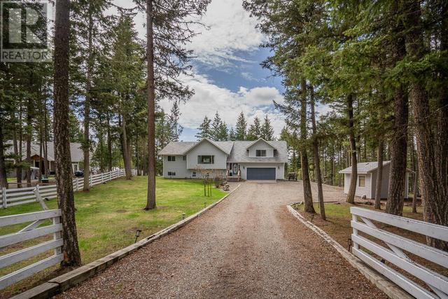 4880 Wawpuss Place, House detached with 5 bedrooms, 3 bathrooms and null parking in Cariboo G BC | Image 1