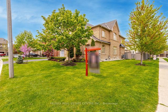 14 Honeycreek Crt, House detached with 5 bedrooms, 7 bathrooms and 7 parking in Brampton ON | Image 23