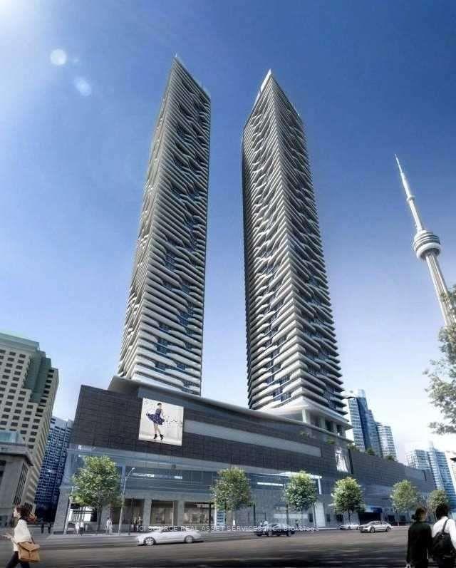 4301 - 100 Harbour St, Condo with 1 bedrooms, 1 bathrooms and 0 parking in Toronto ON | Image 1