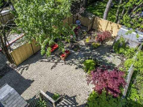 672 Huron St, House detached with 5 bedrooms, 4 bathrooms and 1 parking in Toronto ON | Image 8