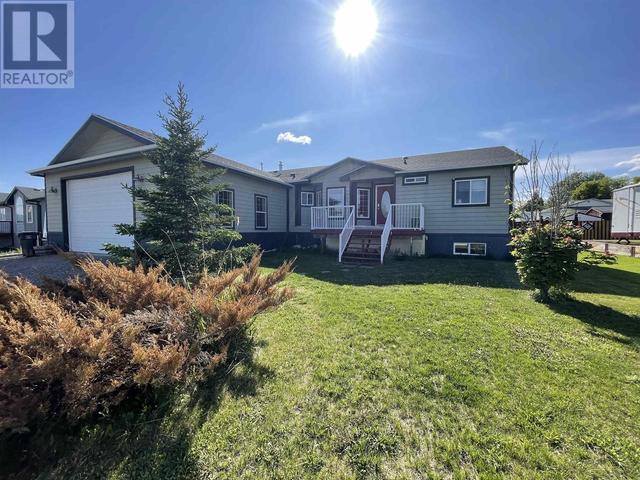 9808 96 Street, House other with 4 bedrooms, 2 bathrooms and null parking in Taylor BC | Image 1