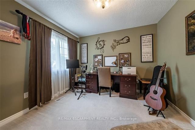 215 Valridge Dr, House detached with 4 bedrooms, 5 bathrooms and 4 parking in Hamilton ON | Image 14