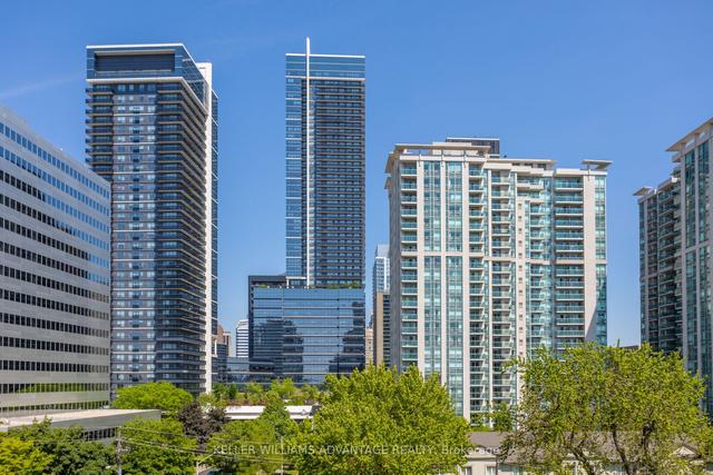 609 - 28 Avondale Ave, Condo with 2 bedrooms, 2 bathrooms and 1 parking in Toronto ON | Image 16