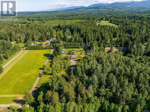 3326 Royston Rd, House detached with 5 bedrooms, 2 bathrooms and 10 parking in Comox Valley A BC | Image 60