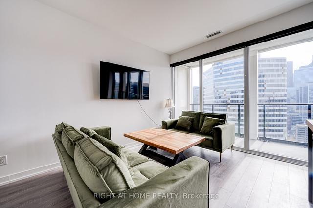 2410 - 20 Edward St, Condo with 3 bedrooms, 2 bathrooms and 1 parking in Toronto ON | Image 29