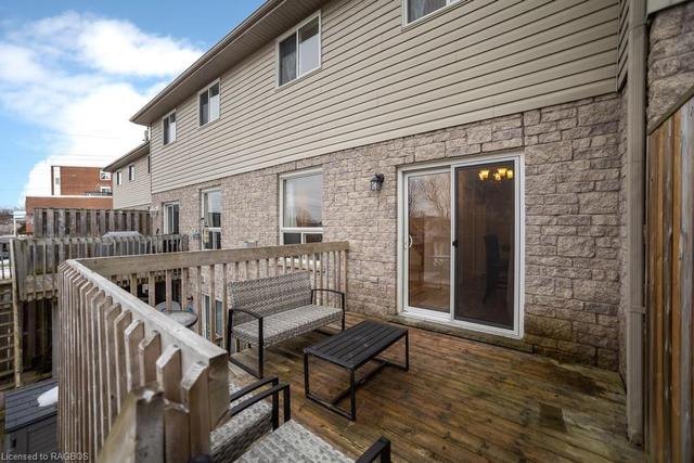 1331 6th Avenue W, House attached with 4 bedrooms, 1 bathrooms and null parking in Owen Sound ON | Image 4