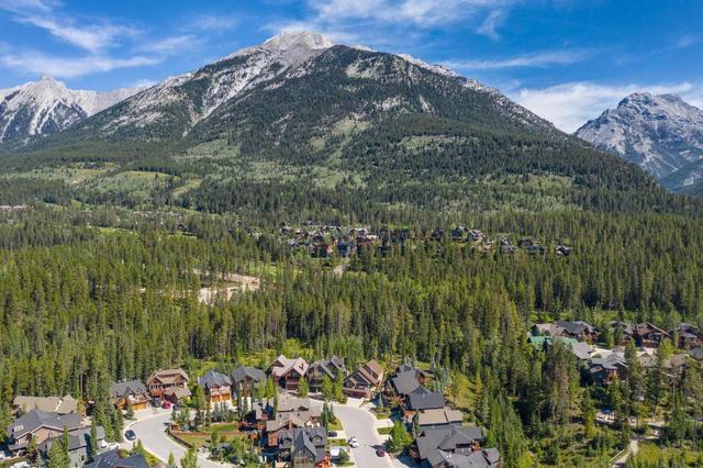 219 Eagle Point, House detached with 5 bedrooms, 4 bathrooms and 4 parking in Canmore AB | Image 49