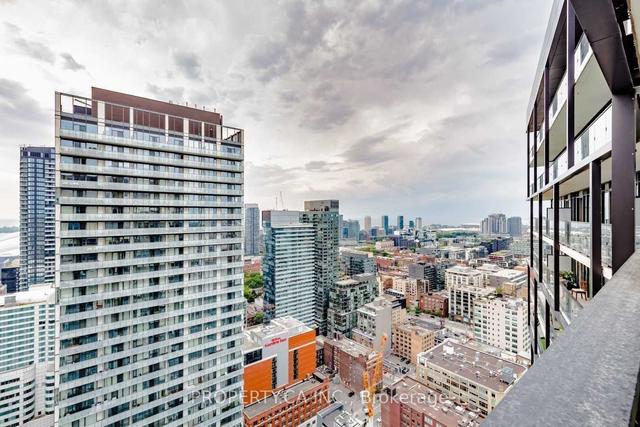 3410 - 125 Peter St, Condo with 1 bedrooms, 1 bathrooms and 0 parking in Toronto ON | Image 14