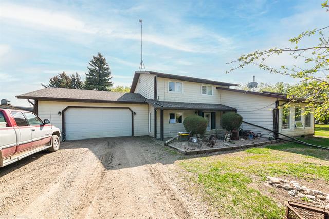 26527 Grid 688, House detached with 4 bedrooms, 3 bathrooms and 10 parking in Wilton No. 472 SK | Image 30
