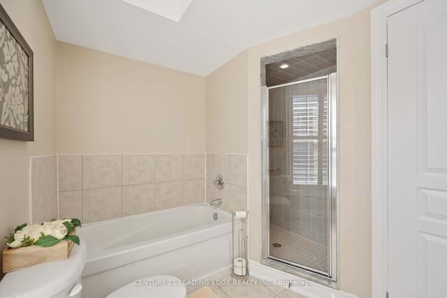 1 Fairhead Mews, House attached with 3 bedrooms, 3 bathrooms and 1 parking in Toronto ON | Image 14
