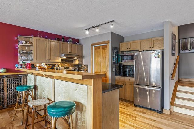 3f - 8 Otter Lane, Condo with 2 bedrooms, 2 bathrooms and 1 parking in Banff AB | Image 12