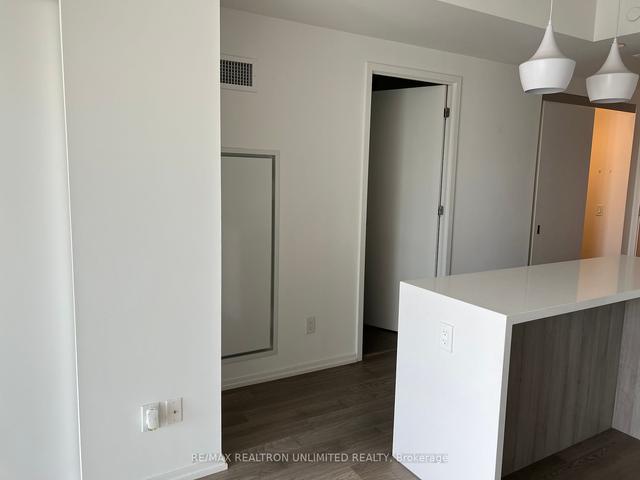 2505 - 5 Soudan Ave, Condo with 1 bedrooms, 1 bathrooms and 1 parking in Toronto ON | Image 8