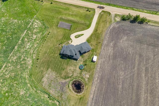 39504 Range Road 282, House detached with 5 bedrooms, 4 bathrooms and null parking in Lacombe County AB | Image 9