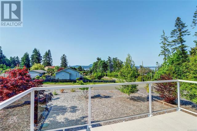 4686 Maple Guard Dr, House detached with 3 bedrooms, 4 bathrooms and 2 parking in Nanaimo H BC | Image 54