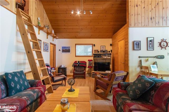 1264 Present Island, House detached with 3 bedrooms, 1 bathrooms and null parking in Georgian Bay ON | Image 8