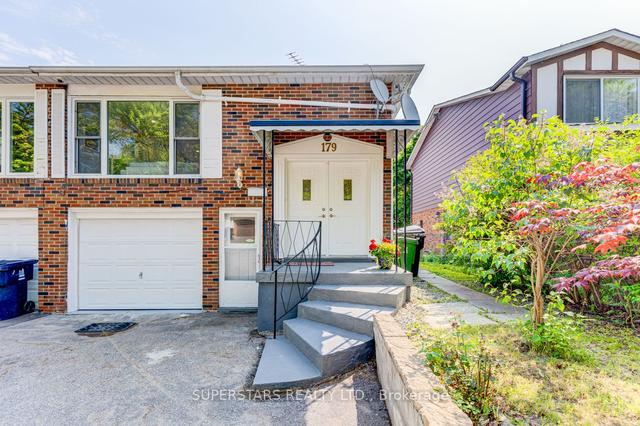 179 Apache Tr, House semidetached with 3 bedrooms, 2 bathrooms and 5 parking in Toronto ON | Image 12