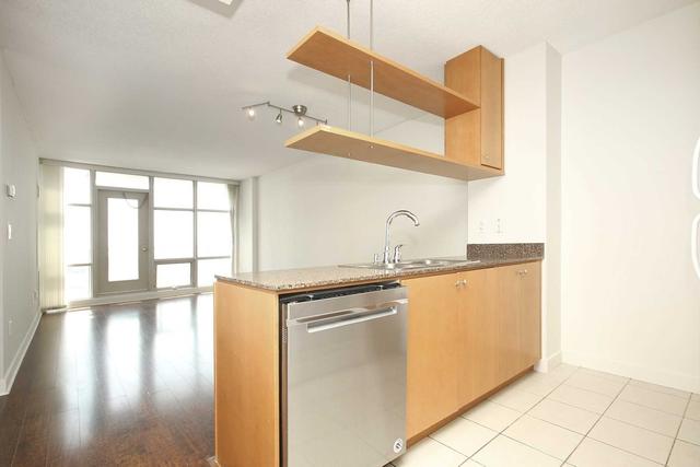 3210 - 10 Navy Wharf Crt, Condo with 1 bedrooms, 1 bathrooms and 1 parking in Toronto ON | Image 5