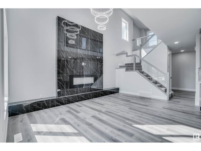 447 42 St Sw, House detached with 4 bedrooms, 3 bathrooms and null parking in Edmonton AB | Image 7