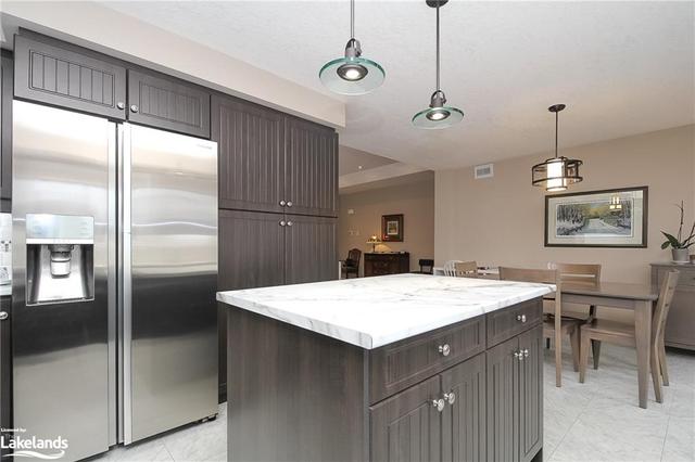 11 Marvin Gardens Boulevard, House detached with 2 bedrooms, 2 bathrooms and 4 parking in Wasaga Beach ON | Image 10