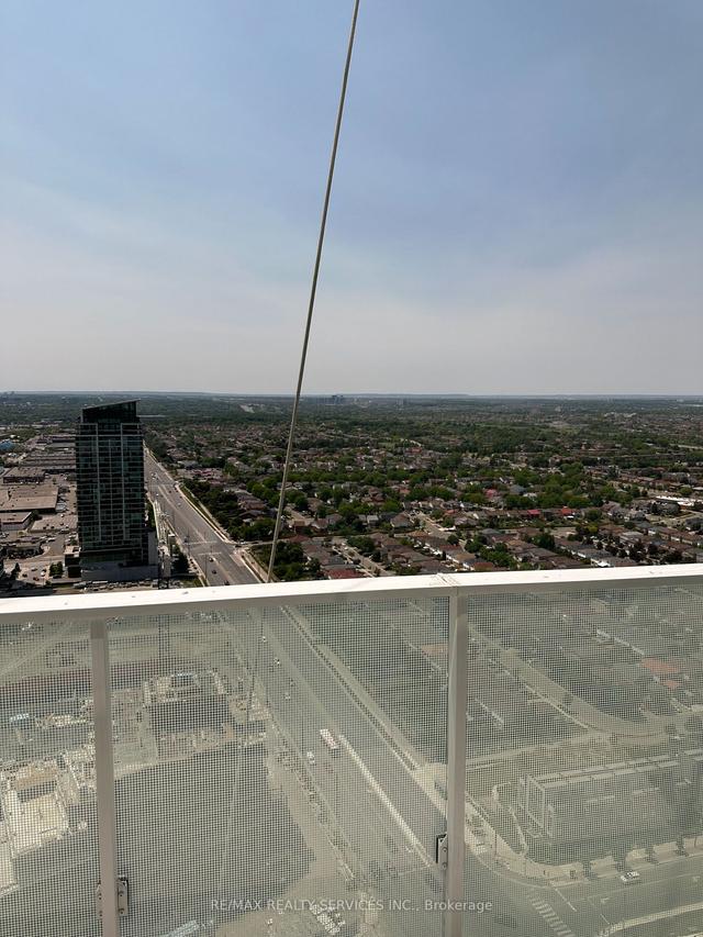3305 - 3900 Confederation Pkwy, Condo with 1 bedrooms, 1 bathrooms and 1 parking in Mississauga ON | Image 7
