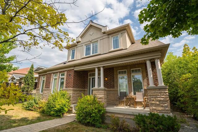 985 Southdown Rd, House detached with 4 bedrooms, 3 bathrooms and 6 parking in Mississauga ON | Image 19