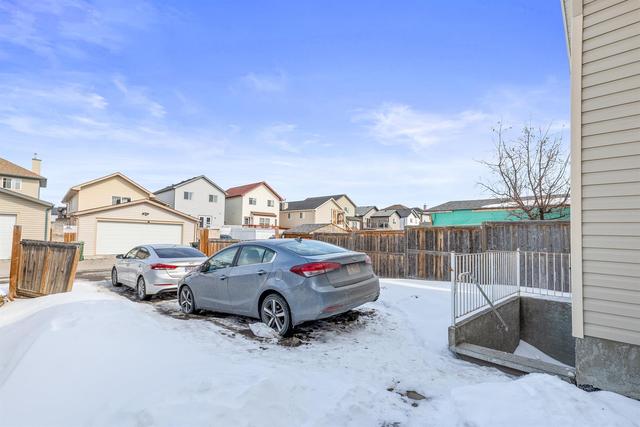 133 Saddlefield Crescent Ne, House detached with 5 bedrooms, 2 bathrooms and 5 parking in Calgary AB | Image 26