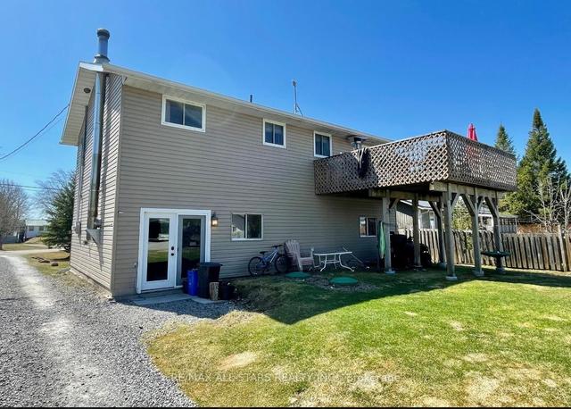 212 Mcguire Beach Rd, House detached with 3 bedrooms, 2 bathrooms and 15 parking in Kawartha Lakes ON | Image 17