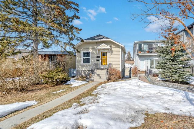 2220 27 Avenue Sw, House detached with 4 bedrooms, 2 bathrooms and 2 parking in Calgary AB | Image 36
