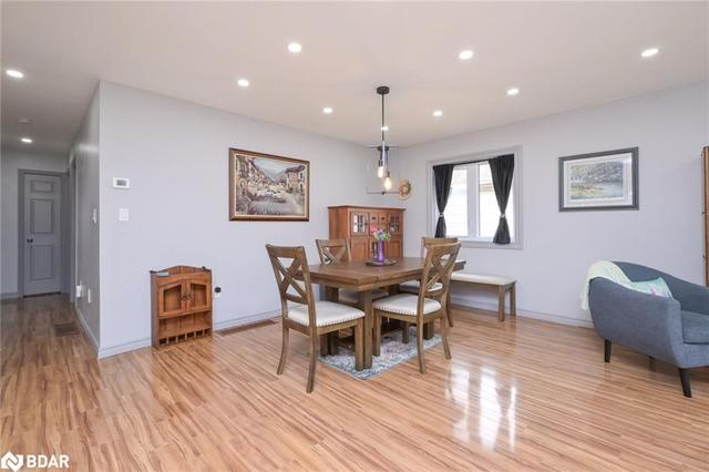 21 White Elm Road, House detached with 4 bedrooms, 2 bathrooms and 3 parking in Barrie ON | Image 10