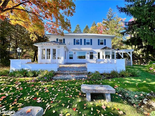 1107 Elgin House Road, House detached with 4 bedrooms, 3 bathrooms and 6 parking in Muskoka Lakes ON | Image 7