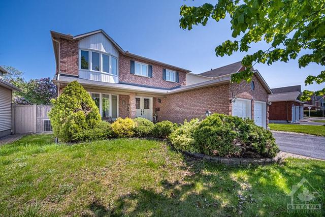 23 Hime Crescent, House detached with 5 bedrooms, 4 bathrooms and 4 parking in Ottawa ON | Image 1