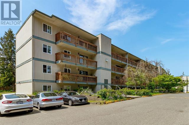 207 - 4724 Uplands Dr, Condo with 2 bedrooms, 1 bathrooms and 1 parking in Nanaimo BC | Image 2
