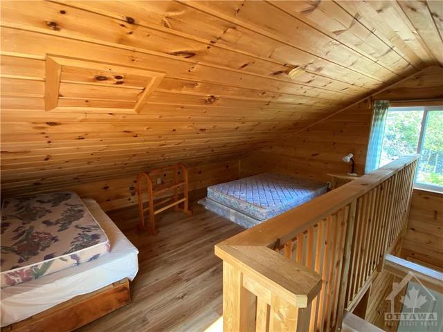 1032 Log Cabin Lane, House detached with 6 bedrooms, 5 bathrooms and 10 parking in North Frontenac ON | Image 16