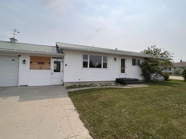5605 45 St, House detached with 3 bedrooms, 1 bathrooms and null parking in Barrhead AB | Image 34