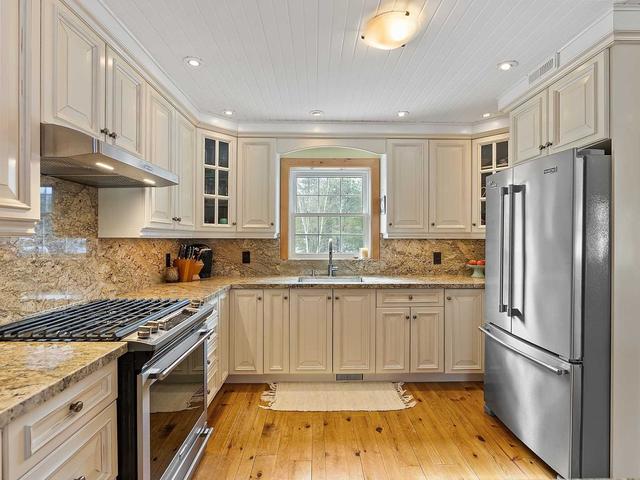 1063 1700 Rd, House detached with 0 bedrooms, 3 bathrooms and 6 parking in Gravenhurst ON | Image 3