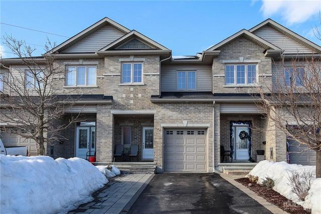 126 Whispering Winds Way, Townhouse with 3 bedrooms, 3 bathrooms and 5 parking in Ottawa ON | Image 1