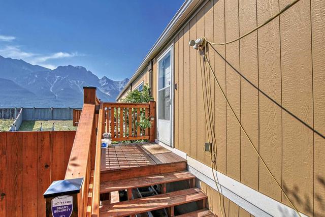 356 Grotto Road, House detached with 5 bedrooms, 3 bathrooms and 2 parking in Canmore AB | Image 6