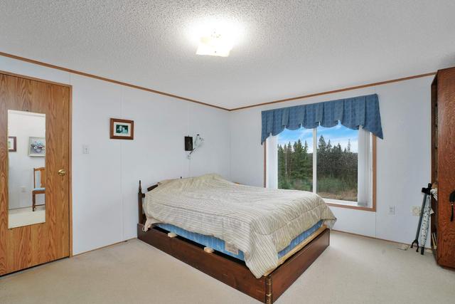 402 - 1219 Township Road, House detached with 3 bedrooms, 3 bathrooms and 10 parking in Lacombe County AB | Image 10
