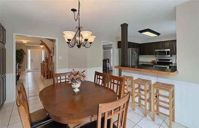 6742 Tenth Line, House detached with 4 bedrooms, 3 bathrooms and 3 parking in Mississauga ON | Image 7