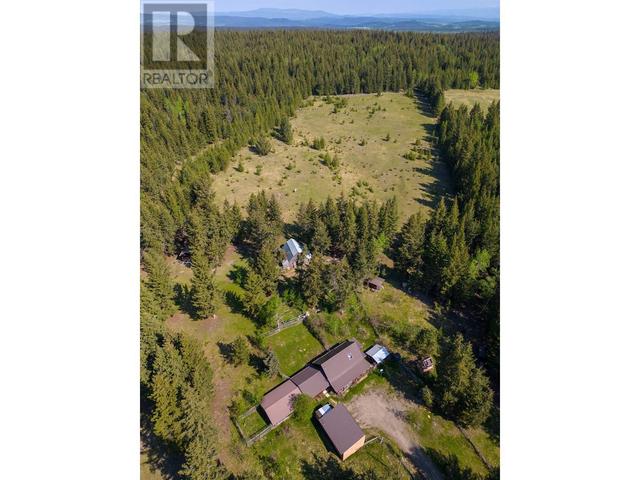 6239 N Horse Lake Road, House detached with 2 bedrooms, 2 bathrooms and null parking in Cariboo L BC | Image 39