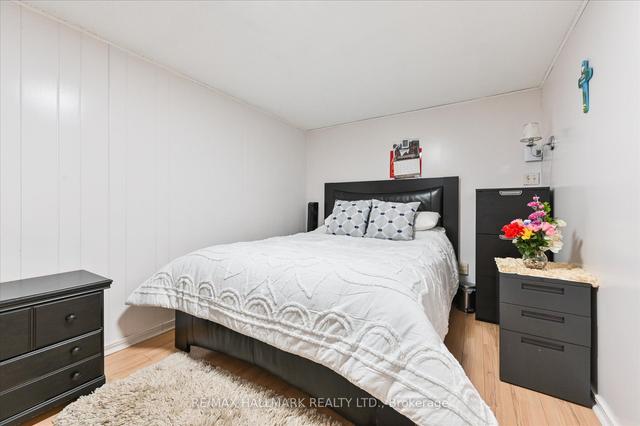 28 Candle Liteway, Townhouse with 3 bedrooms, 2 bathrooms and 2 parking in Toronto ON | Image 19