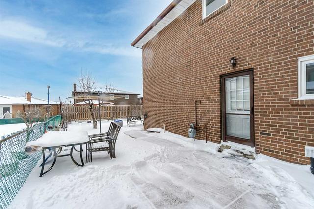 55 Oakhill Rd, House detached with 3 bedrooms, 3 bathrooms and 6 parking in Vaughan ON | Image 20