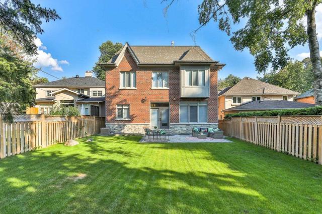102 Dinnick Cres, House detached with 4 bedrooms, 7 bathrooms and 6 parking in Toronto ON | Image 33